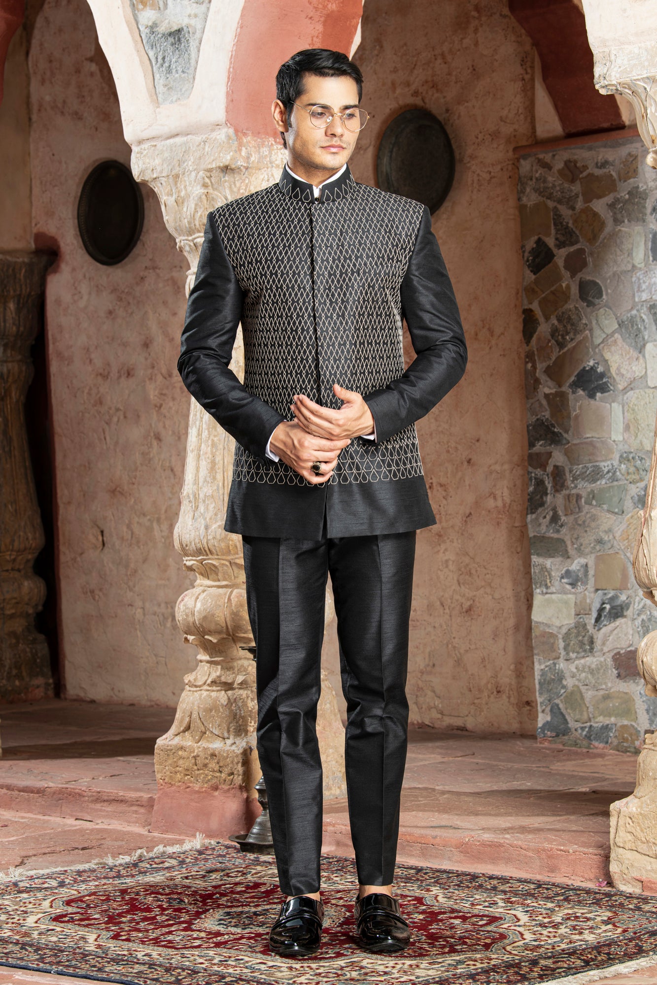 KUNDAN BANDHGALA SUIT