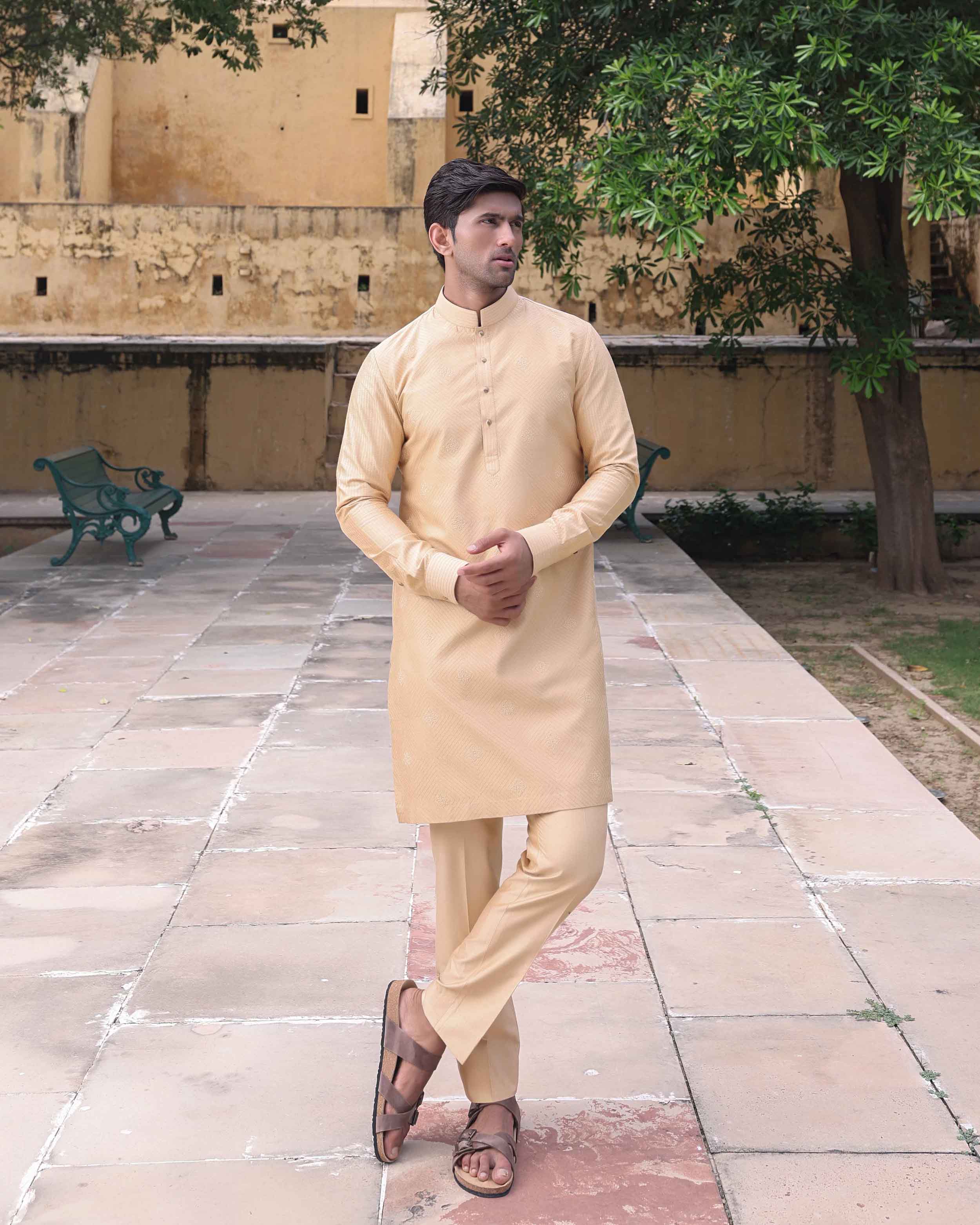 VARYA KURTA SET